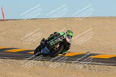 media/Oct-29-2022-CVMA (Sat) [[14c0aa3b66]]/Race 10 Supersport Open/